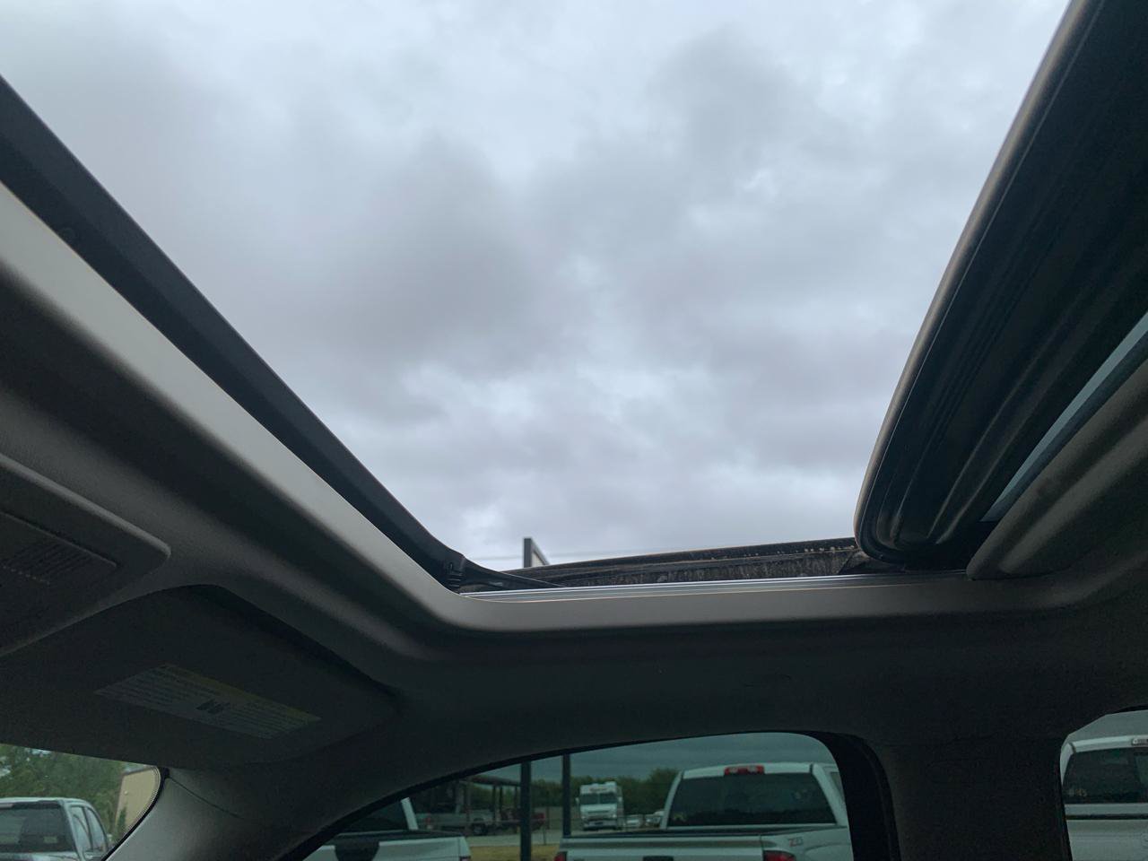 Used 2013 GMC Yukon Denali AWD/4WD image 35