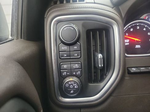 Used 2019 Chevrolet Silverado 1500 LTZ w/ LTZ Premium Package image 31