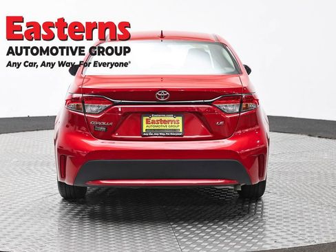 Used 2020 Toyota Corolla LE FWD image 6