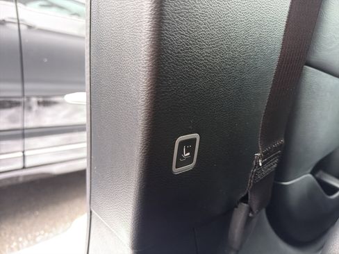 New 2026 Chrysler Pacifica Select image 26