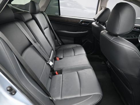 Used 2018 Subaru Outback 2.5i Limited image 25