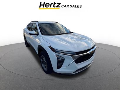 Used 2025 Chevrolet Trax LT