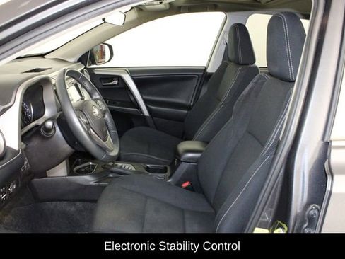 Used 2018 Toyota RAV4 XLE image 11