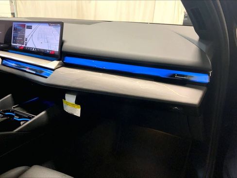 Used 2024 BMW i5 M60 w/ Executive Package image 18