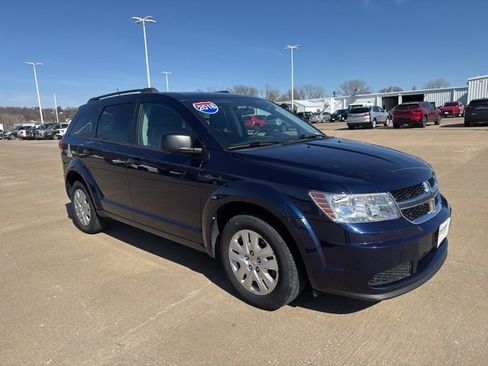 Used 2018 Dodge Journey SE w/ Connectivity Group image 1