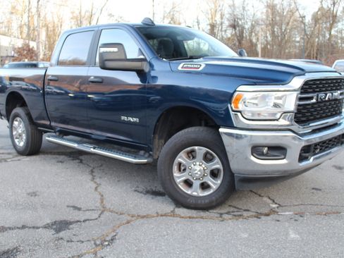 Used 2024 RAM 2500 Big Horn w/ Bed Utility Group image 5