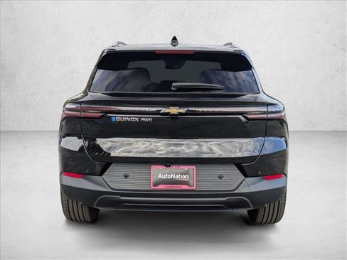 New 2026 Chevrolet Equinox EV LT image 7
