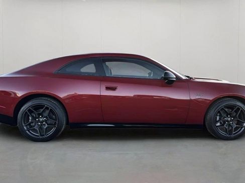 New 2024 Dodge Charger R/T w/ Plus Group image 5