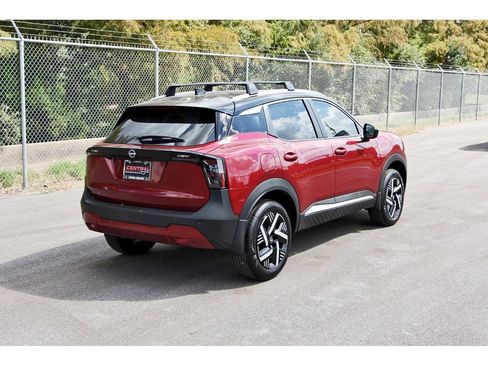 New 2026 Nissan Kicks SV w/ SV Premium Package image 4