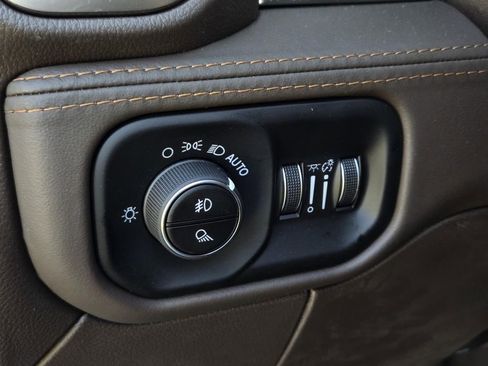 New 2026 RAM 2500 Limited image 18