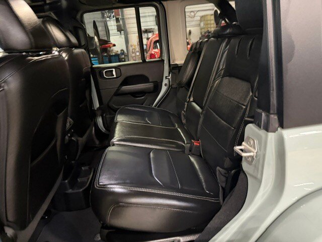 Used 2023 Jeep Wrangler Unlimited Sahara w/ Dual Top Group AWD/4WD image 35