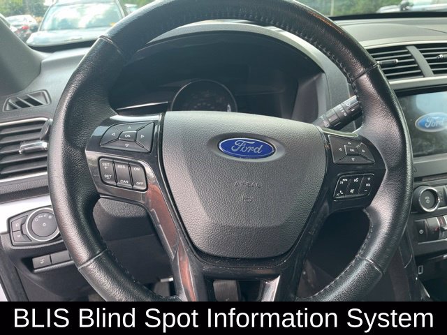 Used 2017 Ford Explorer XLT w/ Equipment Group 202A FWD image 14