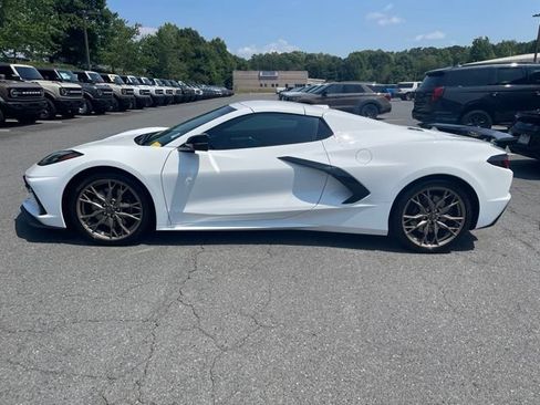 Used 2025 Chevrolet Corvette Stingray Preferred Conv w/ Z51 Performance Package RWD image 3