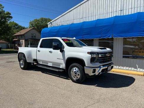 New 2026 Chevrolet Silverado 3500 LTZ w/ LTZ Plus Package AWD/4WD image 28