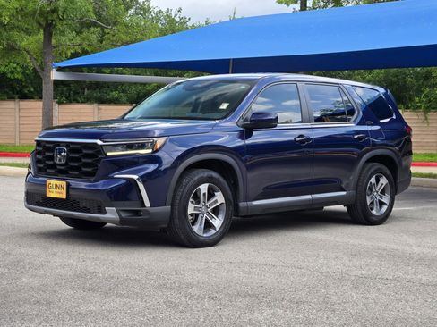 Used 2023 Honda Pilot EX-L image 7