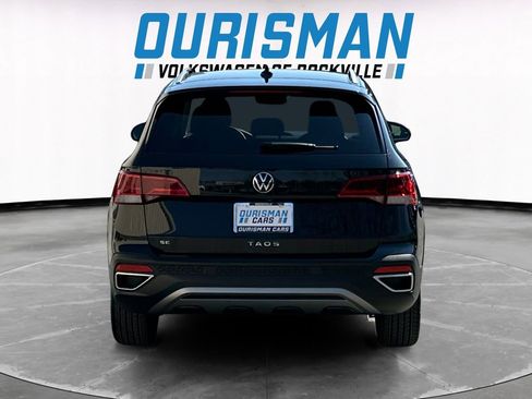 Used 2024 Volkswagen Taos SE image 5