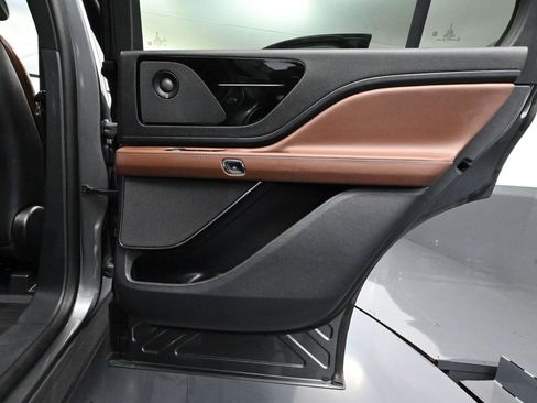 Used 2025 Lincoln Aviator Reserve w/ Jet Appearance Package image 49