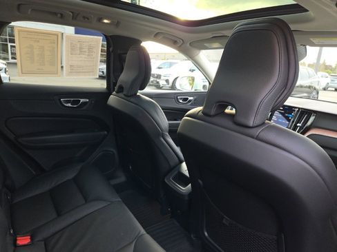 Certified 2023 Volvo XC60 B5 Plus w/ Climate Package image 8