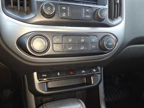 Used 2021 Chevrolet Colorado LT w/ Fleet Safety Package image 37