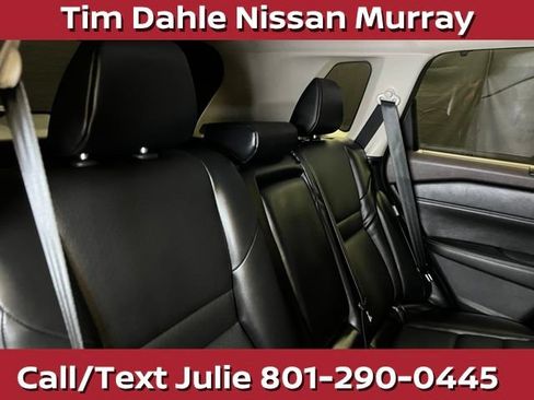 Used 2023 Nissan Rogue SV w/ SV Premium Package AWD/4WD image 18