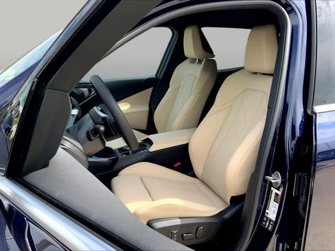 New 2026 BMW X3 xDrive30i w/ Premium Package AWD/4WD image 9