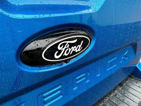 Used 2025 Ford Maverick Lobo image 11