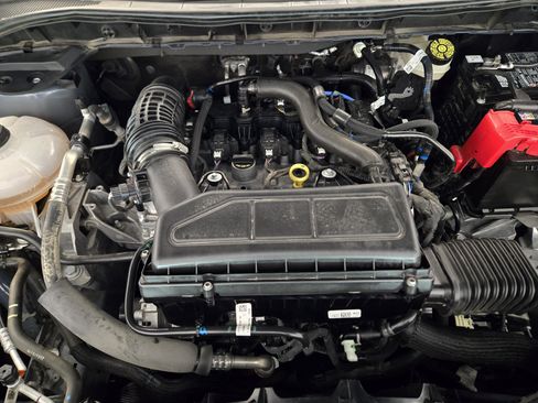 Certified 2025 Ford Escape ST-Line image 30