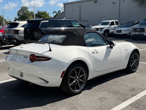 Used 2016 MAZDA MX-5 Miata Grand Touring RWD image 7