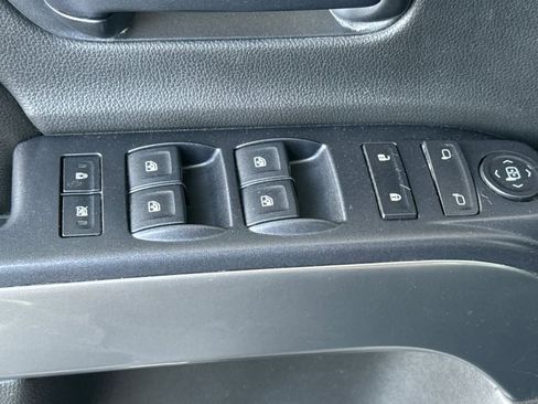 Used 2014 Chevrolet Silverado 1500 LT AWD/4WD image 13