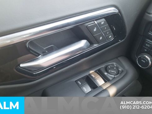 Used 2025 Chevrolet Tahoe LT AWD/4WD image 18