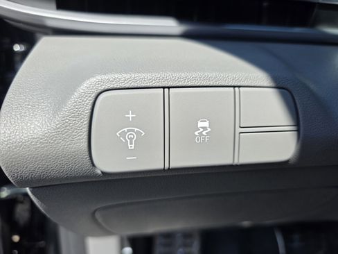 New 2025 Hyundai Elantra Sport image 29