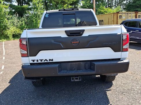 Used 2021 Nissan Titan PRO-4X w/ Pro-4x Convenience Package AWD/4WD image 5