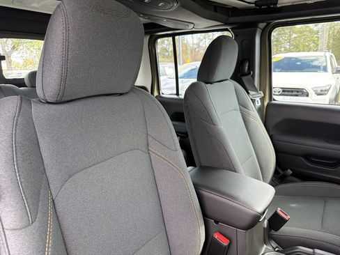 New 2026 Jeep Gladiator Sport image 16