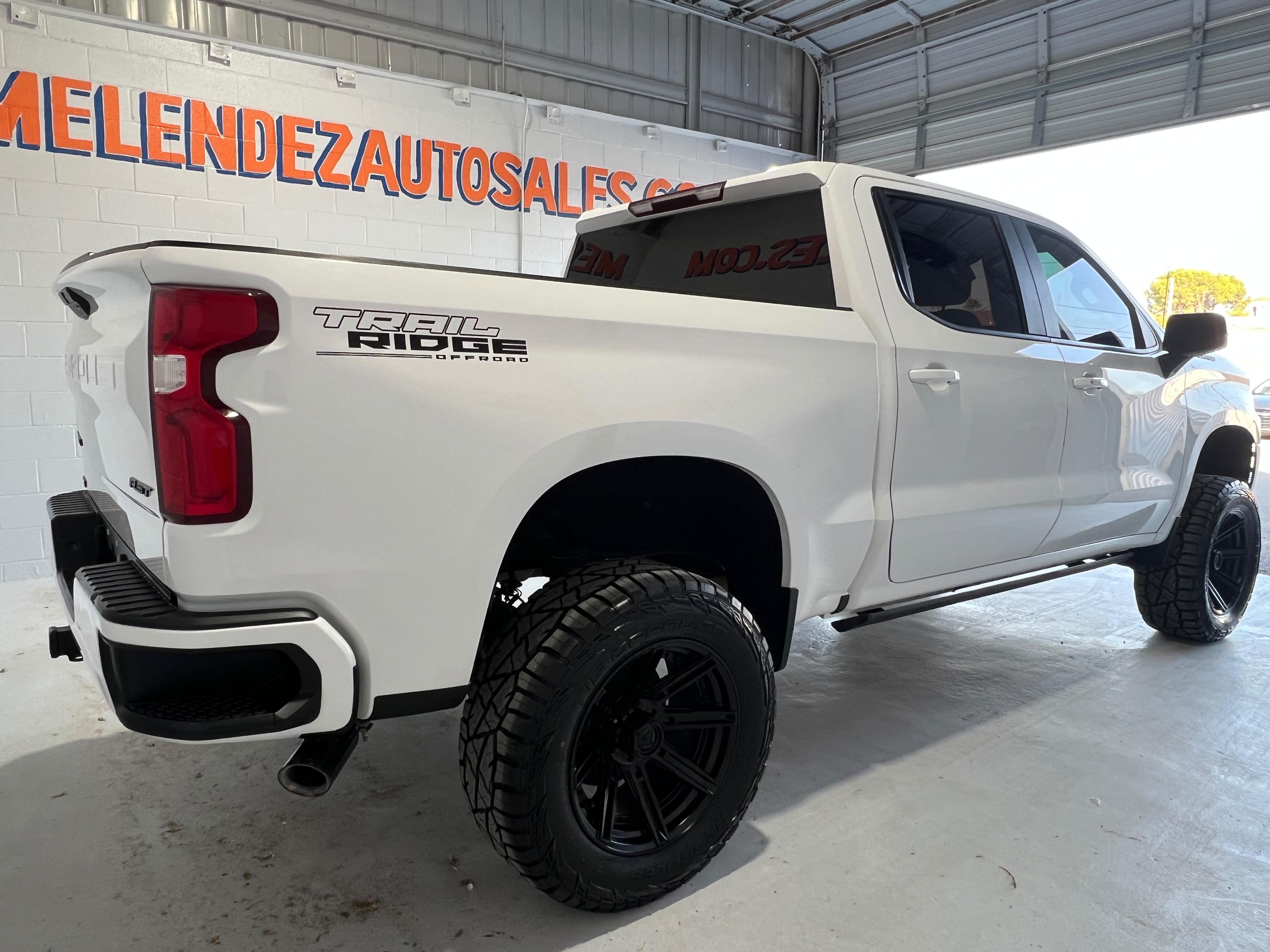 Used 2022 Chevrolet Silverado 1500 RST AWD/4WD image 6
