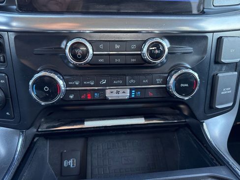 Used 2022 Ford F150 Lariat w/ Equipment Group 502A High image 23