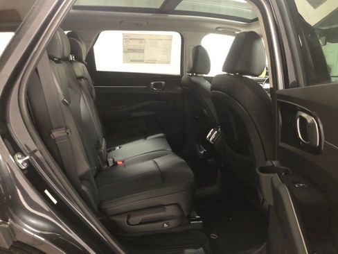 New 2026 Kia Sorento S w/ S Panoramic Sunroof Package image 10