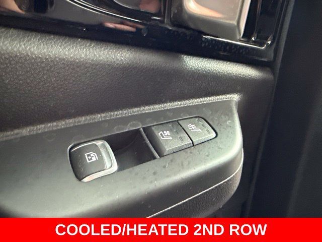 Used 2026 Kia Carnival SX Prestige FWD image 21