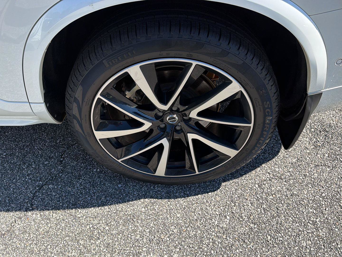 Used 2023 Volvo XC90 B6 Plus w/ Protection Package Premier AWD/4WD image 39