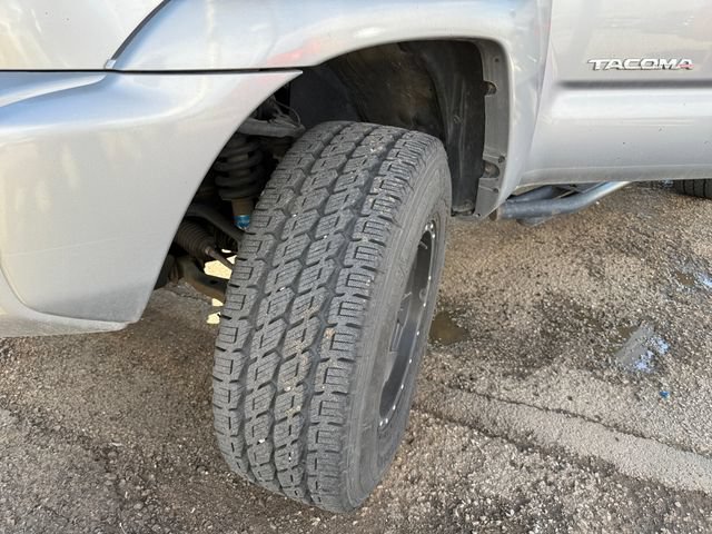 Used 2015 Toyota Tacoma 4x4 Double Cab w/ TRD Off-Road Package image 21