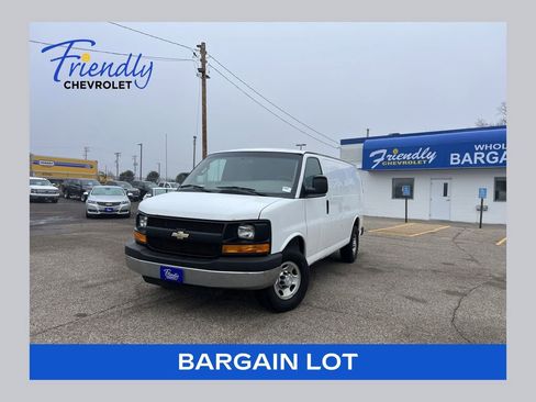 Used 2016 Chevrolet Express 3500 RWD image 1