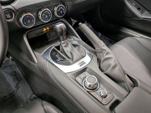 Certified 2024 MAZDA MX-5 Miata Grand Touring w/ Appearance Package image 15