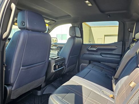 Used 2022 Chevrolet Silverado 1500 High Country AWD/4WD image 11