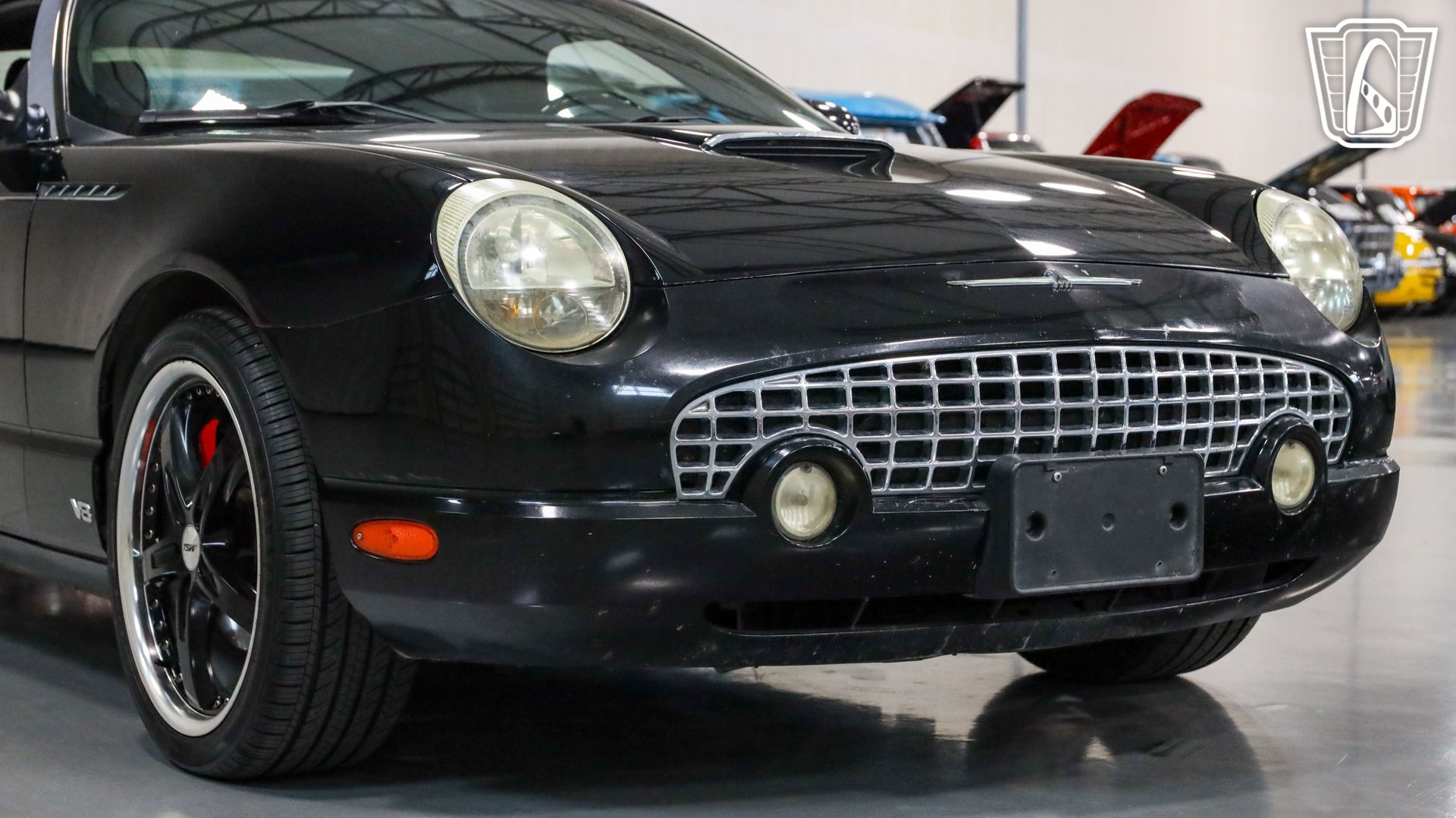 Used 2002 Ford Thunderbird RWD image 10