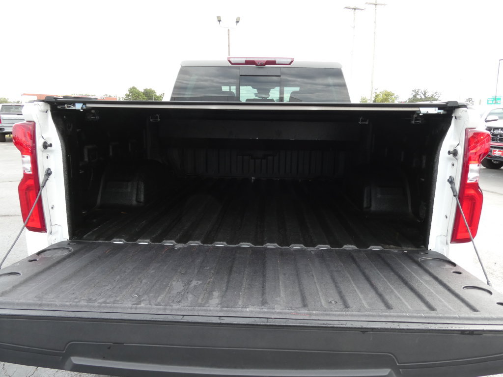 Certified 2025 Chevrolet Silverado 1500 High Country w/ Technology Package AWD/4WD image 17