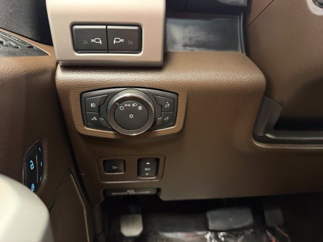 Used 2018 Ford F250 King Ranch w/ King Ranch Ultimate Package AWD/4WD image 15