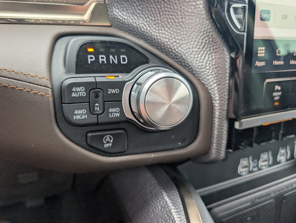 Used 2025 RAM 1500 Limited AWD/4WD image 20