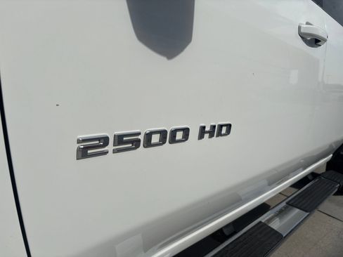 Used 2025 Chevrolet Silverado 2500 LT AWD/4WD image 6