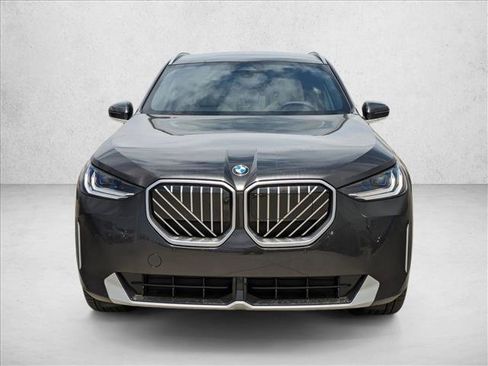 Used 2025 BMW X3 xDrive30i w/ Premium Package image 6