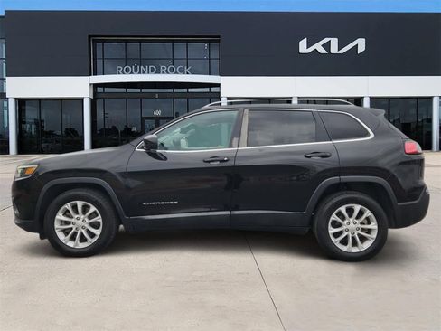 Used 2019 Jeep Cherokee Latitude w/ Popular Appearance Group image 4