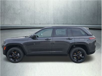 New 2025 Jeep Grand Cherokee Altitude
